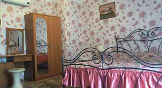 Гостиница на Зеленой Лесной Двухместный номер с 1 двуспальной кроватью и дополнительной кроватью-5